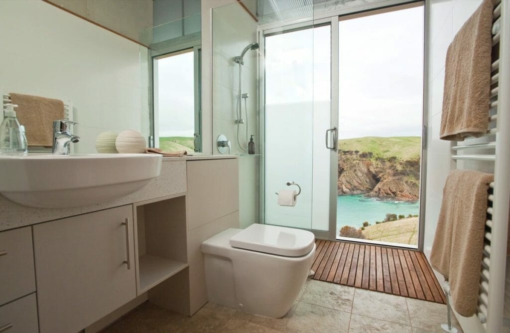 kangaroo beach lodges bathroom